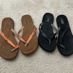 Flojos women’s size8 brown and black pair flip flops